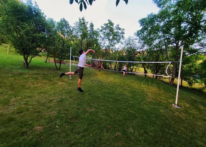 Kucica Osmeha بيت للعطل Donja Ralja