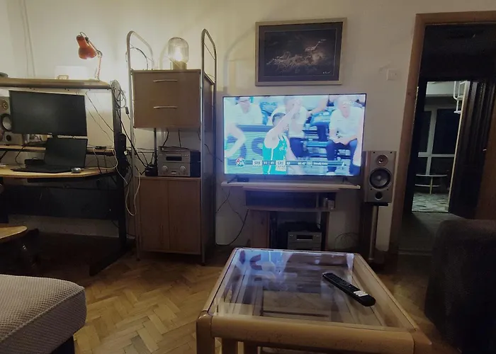 Kucica Osmeha بيت للعطل Donja Ralja